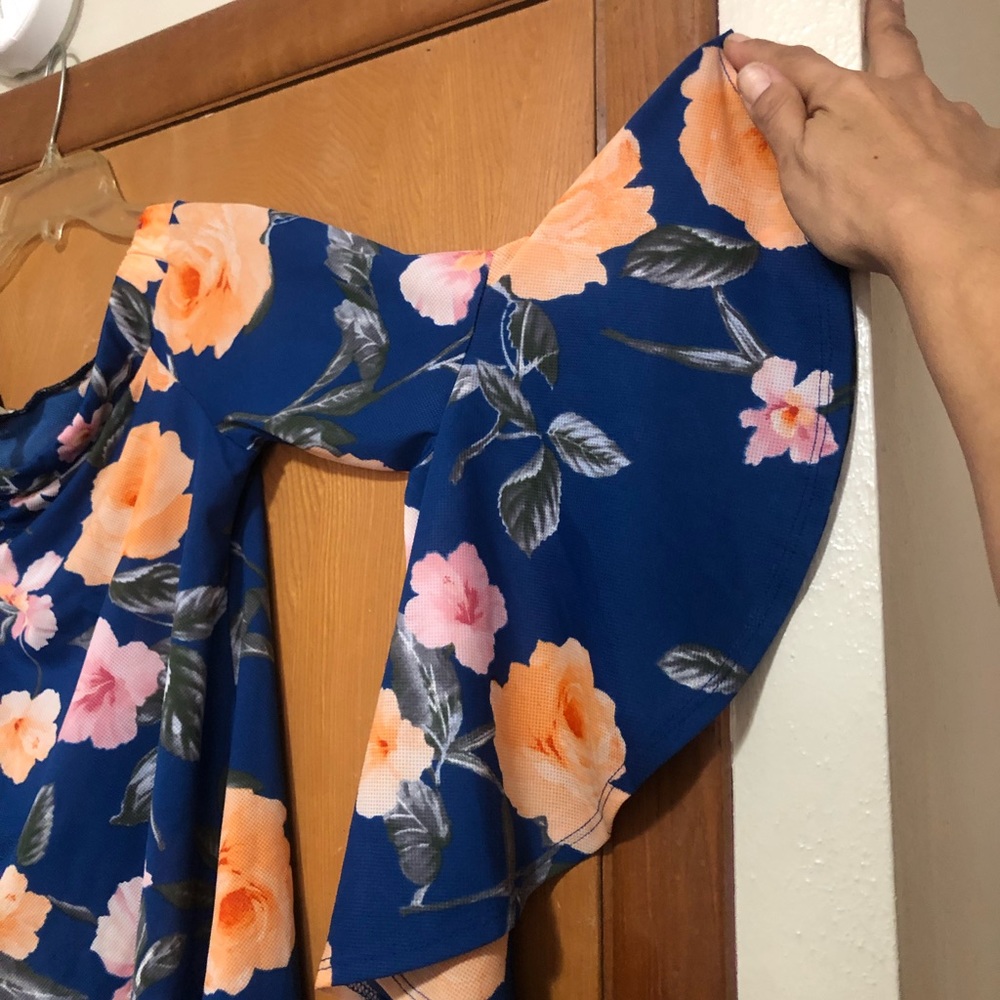 MTS Blue Ruffle Sleeve Top - Picture 5 of 6